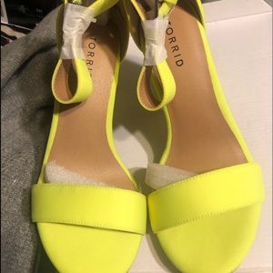 4H Yellow Neon Taper Heel (From Torrid)